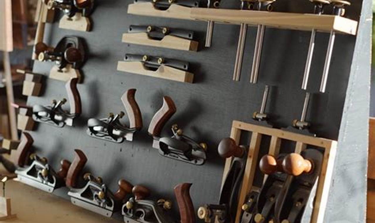 Toronto Woodworking: Beginner Classes & Beyond Step-by-Step Guides, Tools & Inspiration to Build Beautiful Wooden Decor on a Budget Toronto Woodworking: Beginner Classes & Beyond | Step-by-Step Guides, Tools & Inspiration to Build Beautiful Wooden Decor on a Budget