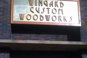 Bespoke Wingard Custom Woodworks: Quality Builds Step-by-Step Guides, Tools & Inspiration to Build Beautiful Wooden Decor on a Budget Bespoke Wingard Custom Woodworks: Quality Builds | Step-by-Step Guides, Tools & Inspiration to Build Beautiful Wooden Decor on a Budget