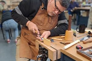 Learn Woodworking: Classes in Melbourne, FL + More! | Step-by-Step Guides, Tools & Inspiration to Build Beautiful Wooden Decor on a Budget